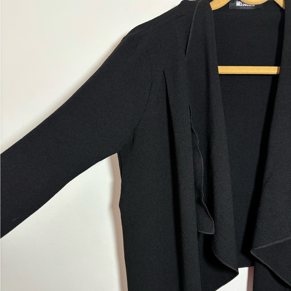 Missguided longsleeve black waterfall cardigan size small 140